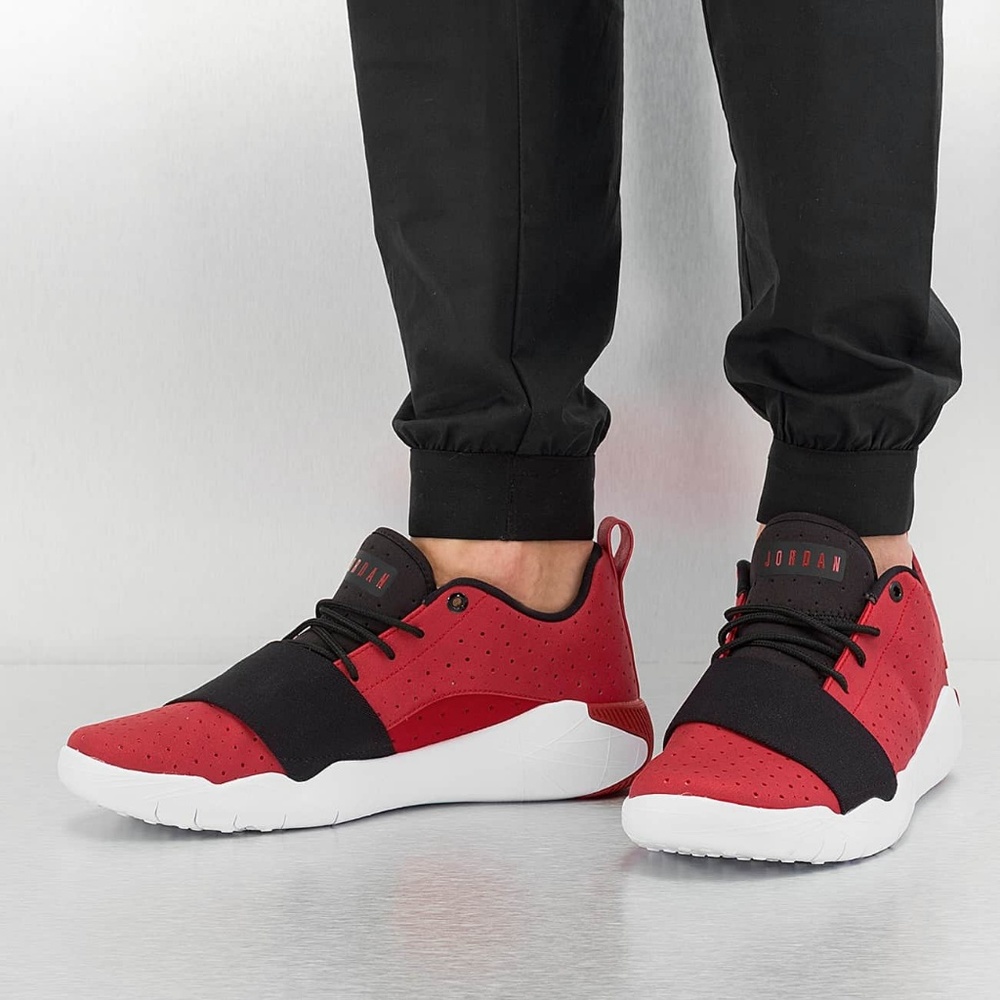 NEW - Nike Air Jordan 23 Breakout - Red/Black - Picture 1 of 6